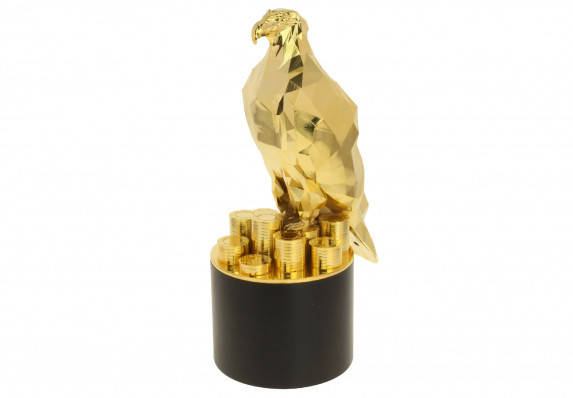 This prismatic gold trophy is custom crafted for the American Gambling Awards. This prestigious award combines an iconic yet modern eagle in rare form standing atop a pile of poker chips.