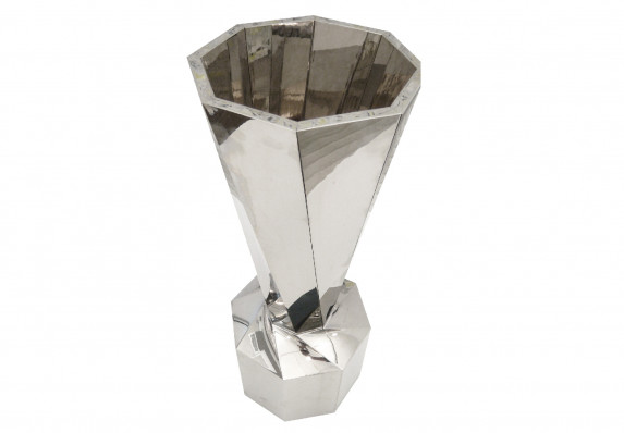 Large metal custom trophy cup crafted by Society Awards. The cup has a modern flair with a twisting, facetted design and gleaming silver finish.