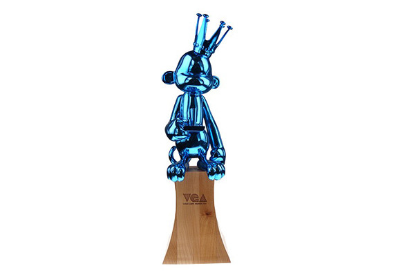 Custom complex cast sculpture monkey with crown curly tail and video controller - mirror shiny blue chrome pain on solid wood base - Spike TV VGA Video Game Award