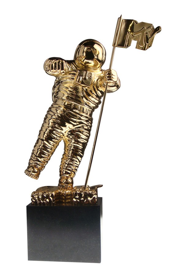 Lifetime Achievement MTV Video Music Awards Michael Jackson Video Vanguard Award trophy