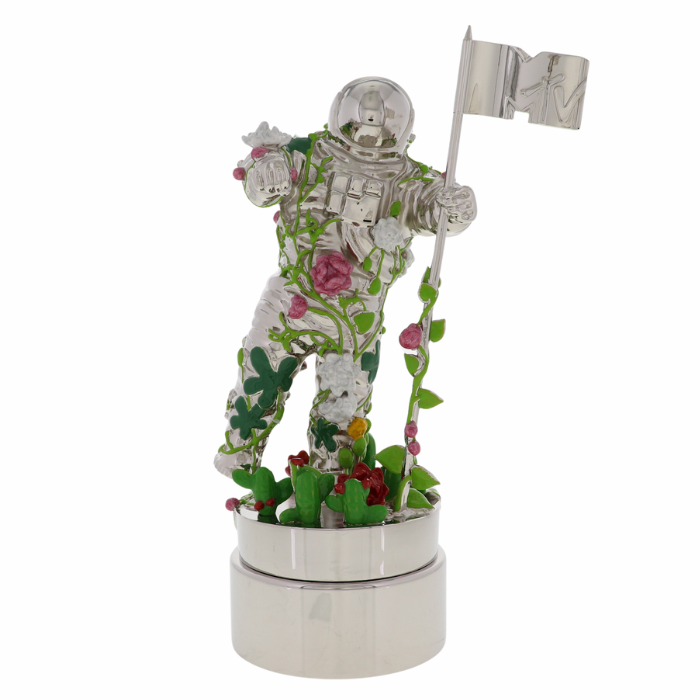 Kehinde Wiley MTV VMA Moon Person Redesign Moonman 40th Anniversary